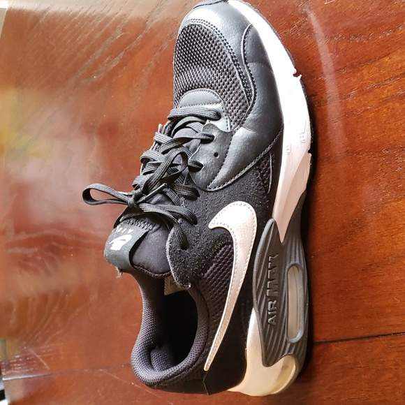 Women's Nike Air Max Excee - Picture 2 of 7